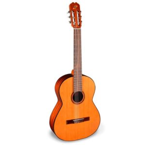 Musicando-guitarra-admira-juanita